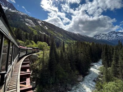 Alaska Cruise Holland America Line Yukon White Pass Train Skagway rivier