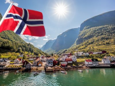 P 30 titelblad Undredal flam