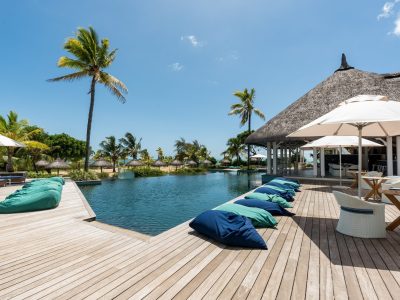 Radisson Blu Azuri Mauritius Travelworld Reizen Staelens zwembad lounge