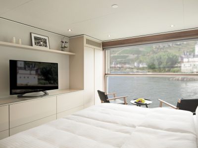 ECER_Panorama_Balcony_Suite_001