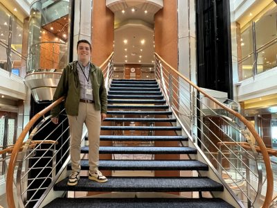 Reizen Staelens atrium trap regent