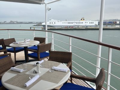 Reizen Staelens buffet terras regent